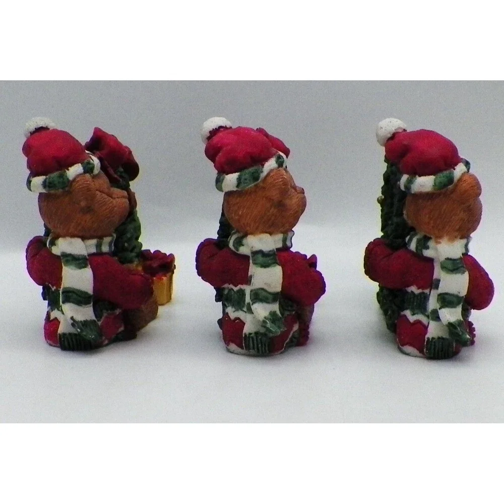 Christmas Teddy Bear in Santa Hat Napkin Rings Resin Wreath Gift Vintage Taiwan